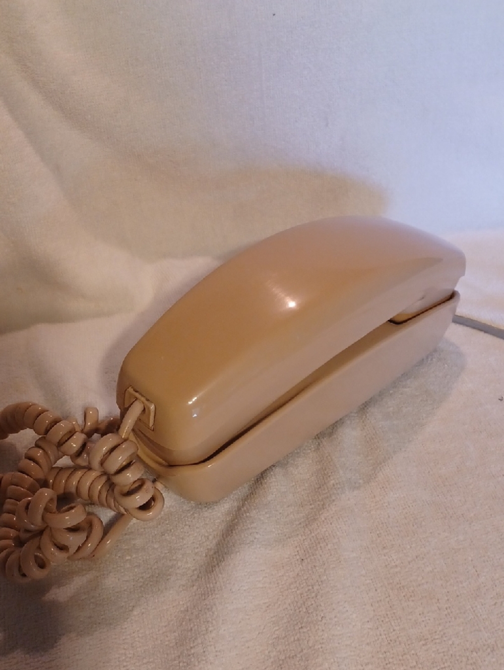 Beige Vintage Corded Rotary Dial Phone Handset - Beige - Picture 3 of 3